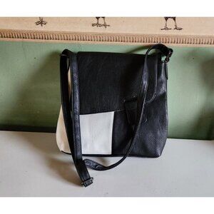 Alberto Purse